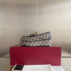 Версия высшего качества： женская модель  Gucci Новейшие туфли с 