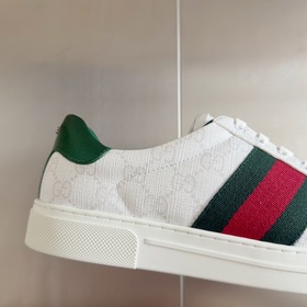 Версия премиум-класса： для пар  Gucci новейшая серия Ace «Малень