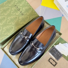 Топовая версия： мужская модель ( Gucci G-Classics Лоферы с пряжко