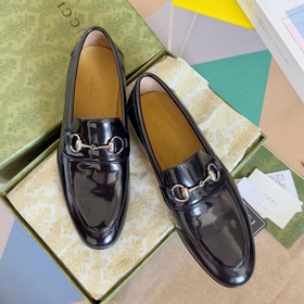 Топовая версия： мужская модель ( Gucci G-Classics Лоферы с пряжко
