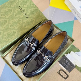Топовая версия： мужская модель ( Gucci G-Classics Лоферы с пряжко