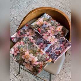 Внешняя красота и внутреннее содержание, чрезвычайно красивый, оч