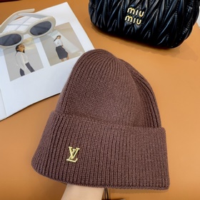 Официальный сайт Lv Очень универсальный, подходит для мужчин и же