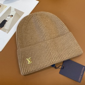 Официальный сайт Lv Очень универсальный, подходит для мужчин и же