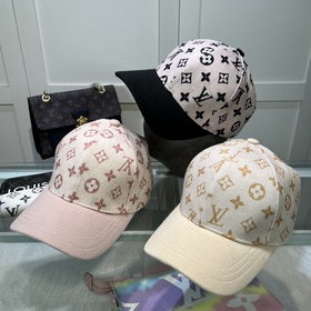 Бейсболка Louis Vuitton Новая бейсболка LV, тщательно изготовленн