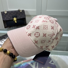 Бейсболка Louis Vuitton Новая бейсболка LV, тщательно изготовленн