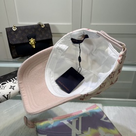 Бейсболка Louis Vuitton Новая бейсболка LV, тщательно изготовленн