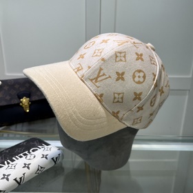 Бейсболка Louis Vuitton Новая бейсболка LV, тщательно изготовленн