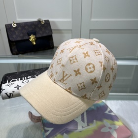 Бейсболка Louis Vuitton Новая бейсболка LV, тщательно изготовленн