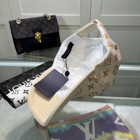Бейсболка Louis Vuitton Новая бейсболка LV, тщательно изготовленн