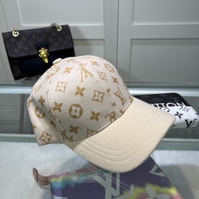 Бейсболка Louis Vuitton Новая бейсболка LV, тщательно изготовленн