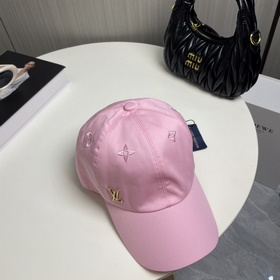 LouiVuittonLV 2025 Новая модель от Louis Vuitton. Бейсболка с выш