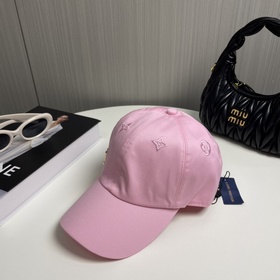 LouiVuittonLV 2025 Новая модель от Louis Vuitton. Бейсболка с выш
