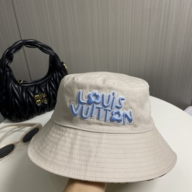 LV Tyer выпустила совместную коллекцию двусторонних кепок в стиле