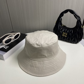 LV Tyer выпустила совместную коллекцию двусторонних кепок в стиле