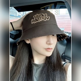 LV Tyer выпустила совместную коллекцию двусторонних кепок в стиле