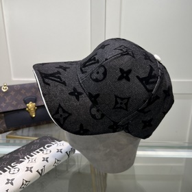 Бейсболка Louis Vuitton Новая бейсболка LV, тщательно изготовленн