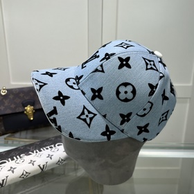 Бейсболка Louis Vuitton Новая бейсболка LV, тщательно изготовленн