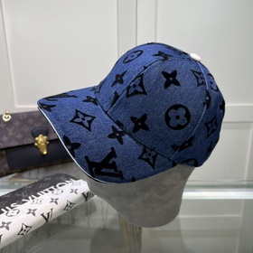 Бейсболка Louis Vuitton Новая бейсболка LV, тщательно изготовленн