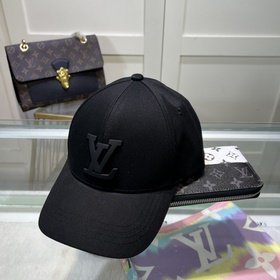 Бейсболка Louis Vuitton Новая бейсболка LV, тщательно изготовленн