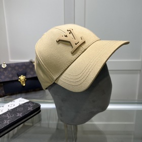Бейсболка Louis Vuitton Новая бейсболка LV, тщательно изготовленн