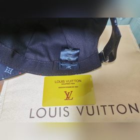 Новейшая модель на официальном сайте LV, изготовлена из кожи верх