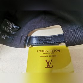 Новейшая модель на официальном сайте LV, изготовлена из кожи верх