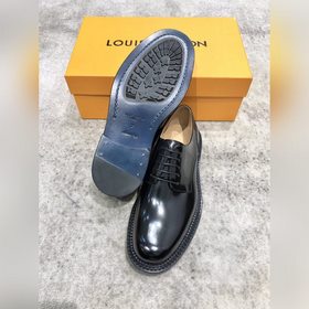 Louis Vuitton LV (Луи Виттен) Оксфордские туфлиз телячьей кожи. И