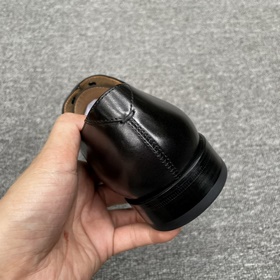 LV Классические мужские туфли Оксфорд для делового костюма. Двойн
