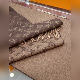 LV-витрина 【Двусторонний узор с градиентным переходом】 Классическ
