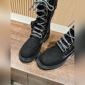 Только для женщин. Louis Vuitton x Timberland совместная коллекци