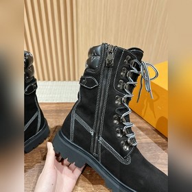 Только для женщин. Louis Vuitton x Timberland совместная коллекци