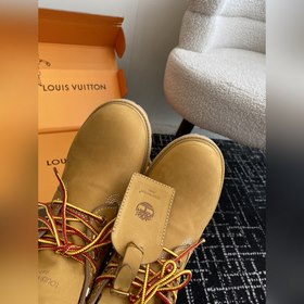 Услуги покупке товаров Louis Vuitton x Timberland совместная кол