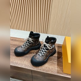 #Louis Vuitton Старый узор, толстая подошва, короткие ботинки, че
