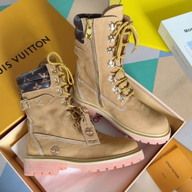 Версия высшего качества： женская модель LV x Timberland Тимберле