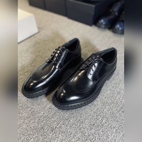 Оригинальная модель! Новая коллекция Prada, синхронный выпуск в м