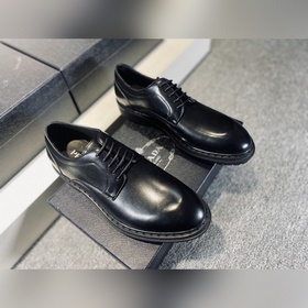 Оригинальная модель! Новая коллекция Prada, синхронная продажа в