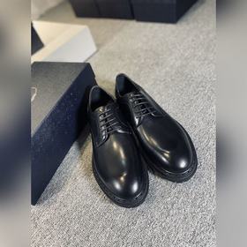 Оригинальная модель! Новая коллекция Prada, синхронная продажа в 