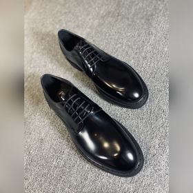 Оригинальная модель! Новая коллекция Prada, синхронная продажа в 
