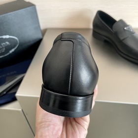 Prada/Прада Новая серия мужских кожаных лофей Saffiano Импортная
