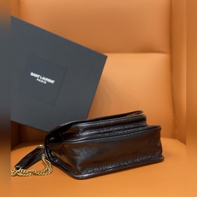 Подлинный товар, последняя обновленная версия из бутика YSL. 5330