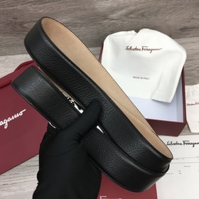 Ширина 3,5 см, длина 80-110 см.