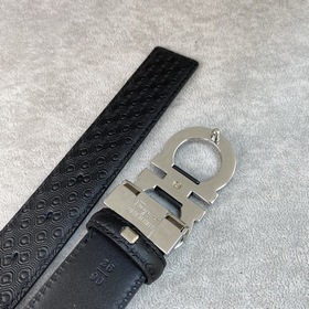 Ширина 3,5 см, длина 80-110 см.
