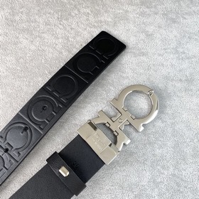 Ширина 3,5 см, длина 80-110 см.