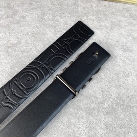 Ширина 3,5 см, длина 80-110 см.