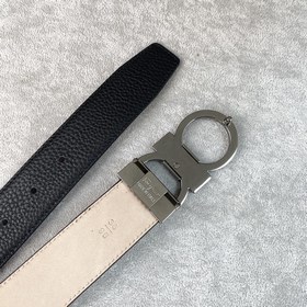 Ширина 3,5 см, длина 80-110 см.