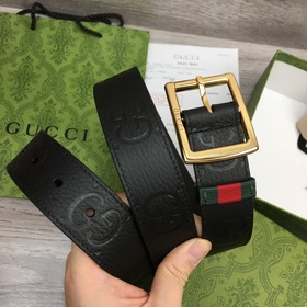 Ширина 3,5 см, длина 80-110 см.