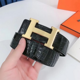 Ширина 3,8 см, длина 80-110 см.