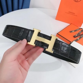 Ширина 3,8 см, длина 80-110 см.