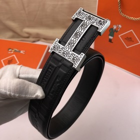 Ширина 3,8 см, длина 80-110 см.